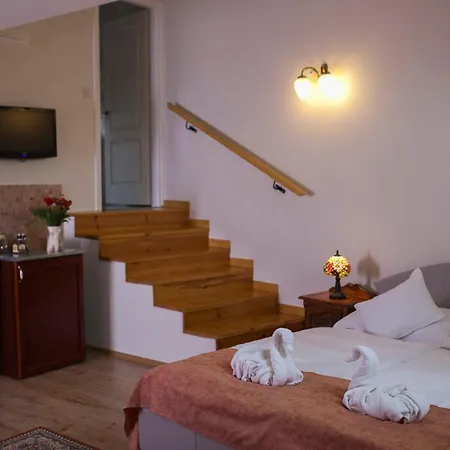 Ludo & Aparthotel 3*