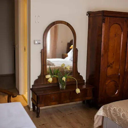 Boutique Ludo Apart-hotel 4*