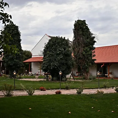 Boutique Ludo Отель 4*